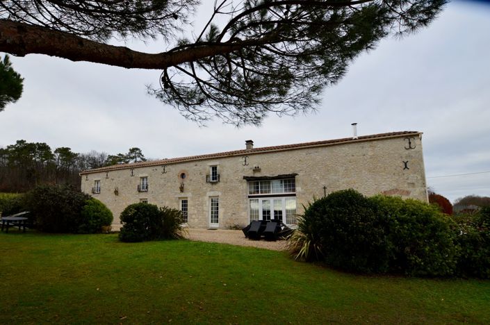 Image No.2-Maison de campagne de 9 chambres à vendre à Sainte-Foy-la-Grande