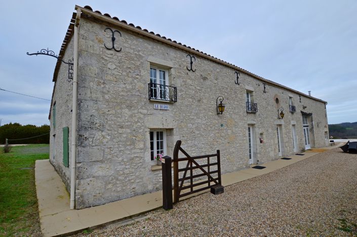 Image No.3-Maison de campagne de 9 chambres à vendre à Sainte-Foy-la-Grande