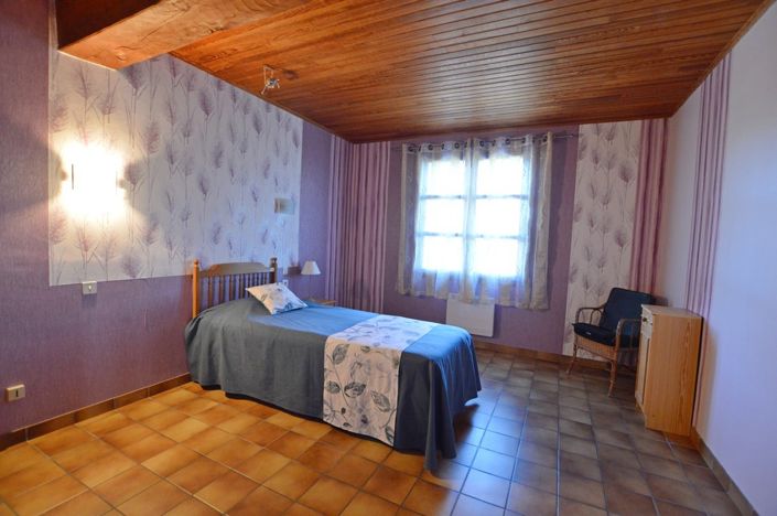 Image No.17-Propriété de 5 chambres à vendre à Duras