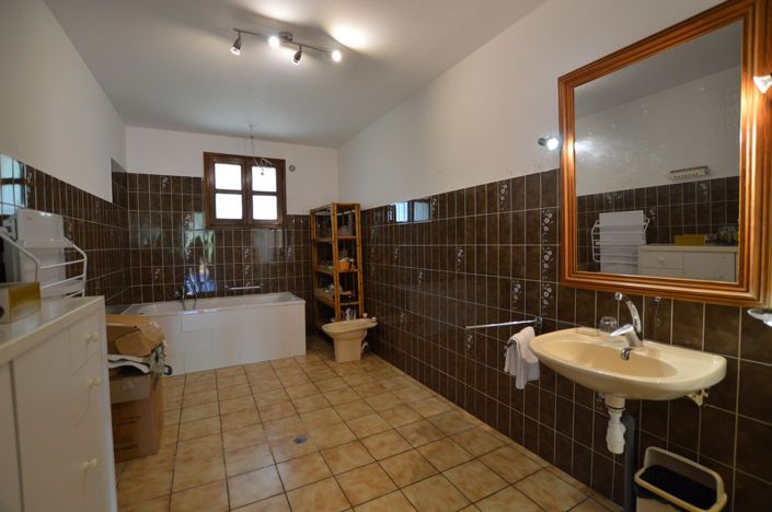 Image No.18-Propriété de 5 chambres à vendre à Duras