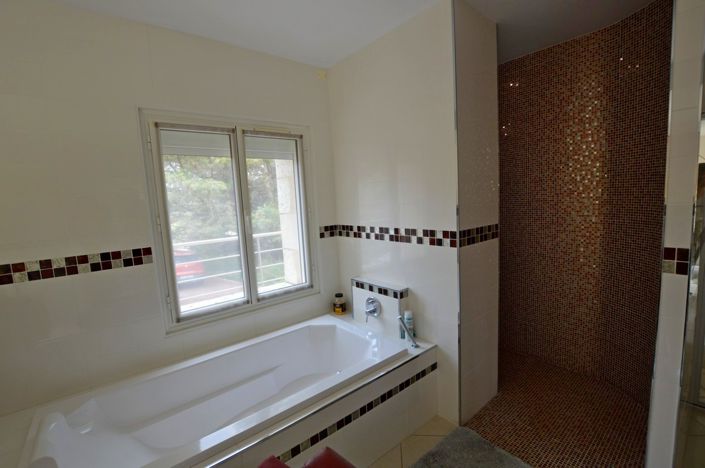 Image No.13-Propriété de 4 chambres à vendre à Duras