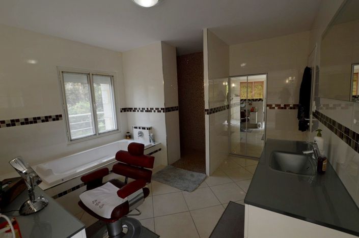 Image No.14-Propriété de 4 chambres à vendre à Duras