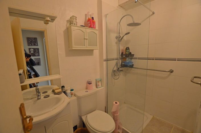 Image No.16-Maison de village de 3 chambres à vendre à Loubès-Bernac