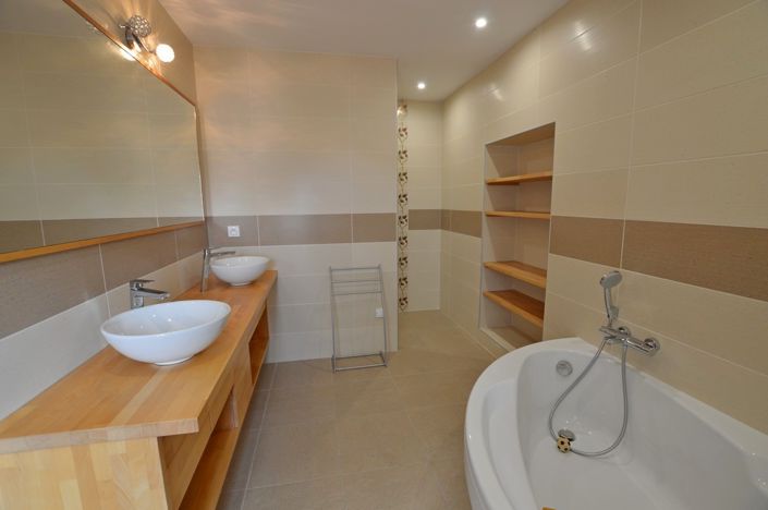 Image No.18-Propriété de 7 chambres à vendre à Monségur