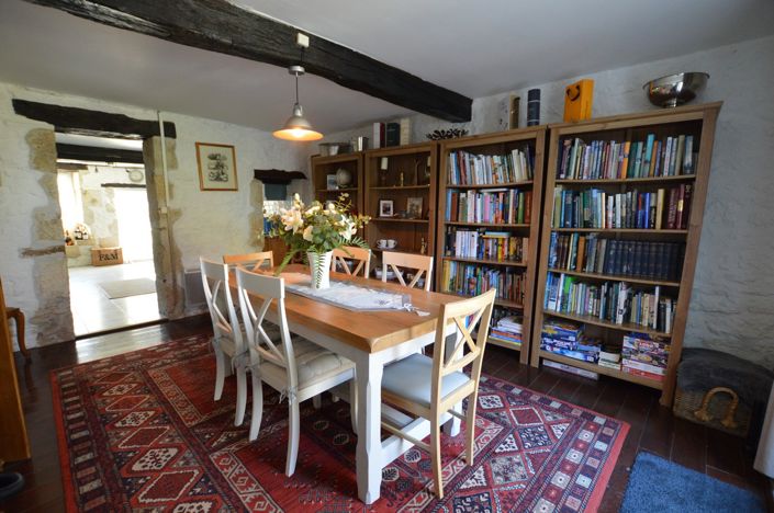 Image No.10-Maison de campagne de 6 chambres à vendre à Duras