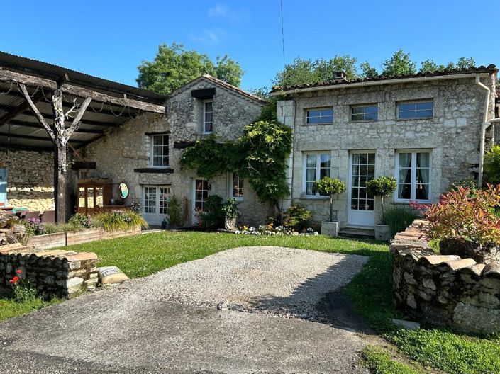 Image No.3-Maison de campagne de 6 chambres à vendre à Duras