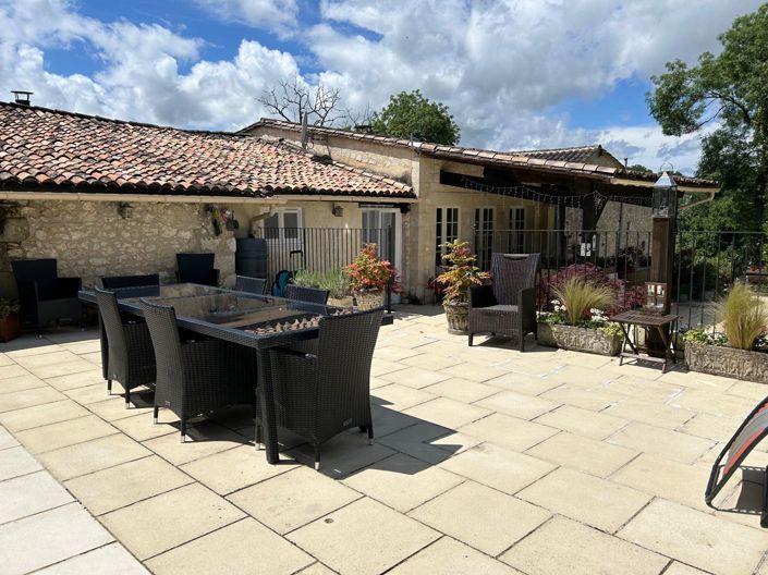 Image No.5-Maison de campagne de 6 chambres à vendre à Duras