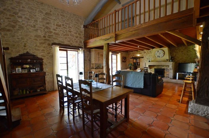 Image No.10-Propriété de 6 chambres à vendre à Monségur