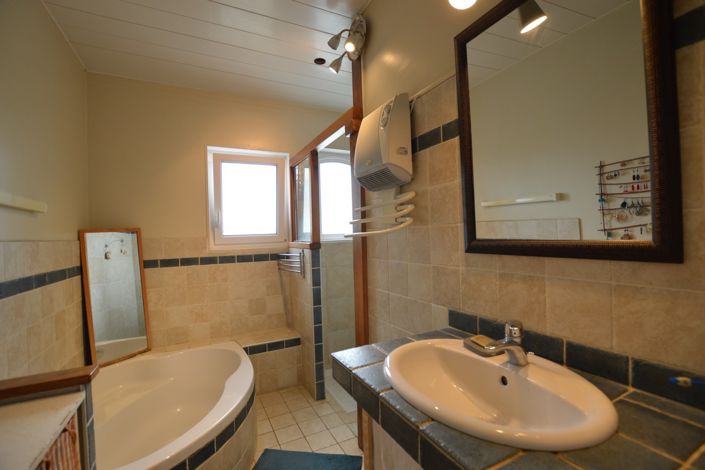 Image No.16-Maison de campagne de 5 chambres à vendre à Duras