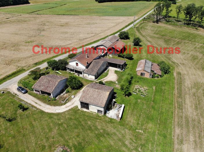 Image No.2-Maison de campagne de 5 chambres à vendre à Duras