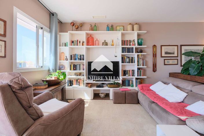 Image No.13-8 Bed Villa for sale