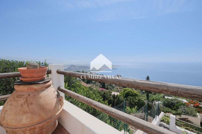 Image No.19-8 Bed Villa for sale