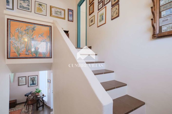 Image No.30-8 Bed Villa for sale