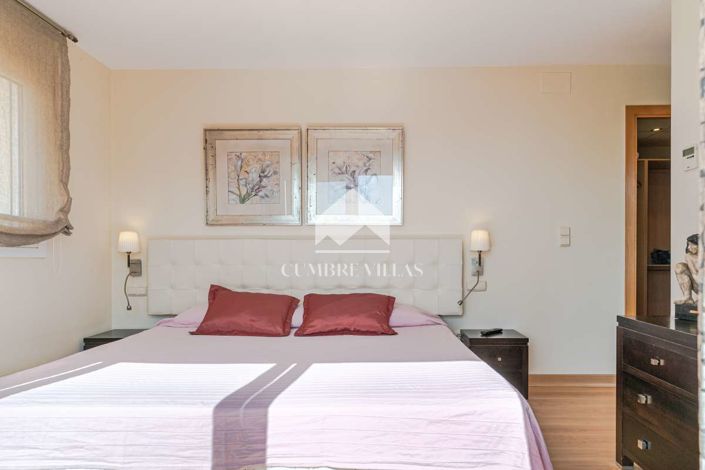 Image No.32-4 Bed Villa for sale