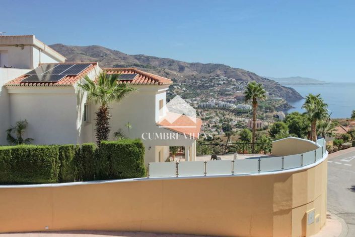 Image No.4-4 Bed Villa for sale