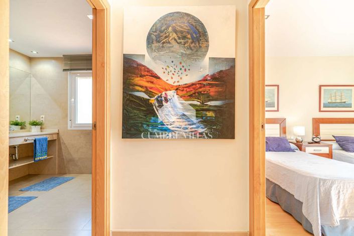 Image No.40-4 Bed Villa for sale