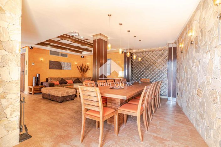 Image No.60-4 Bed Villa for sale