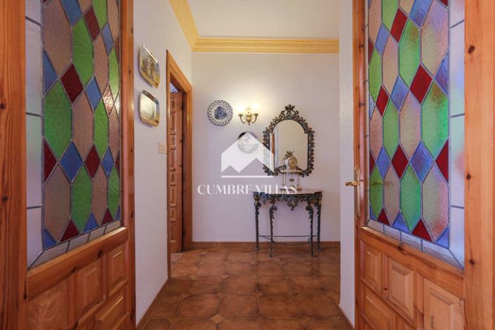 Image No.18-4 Bed Villa for sale