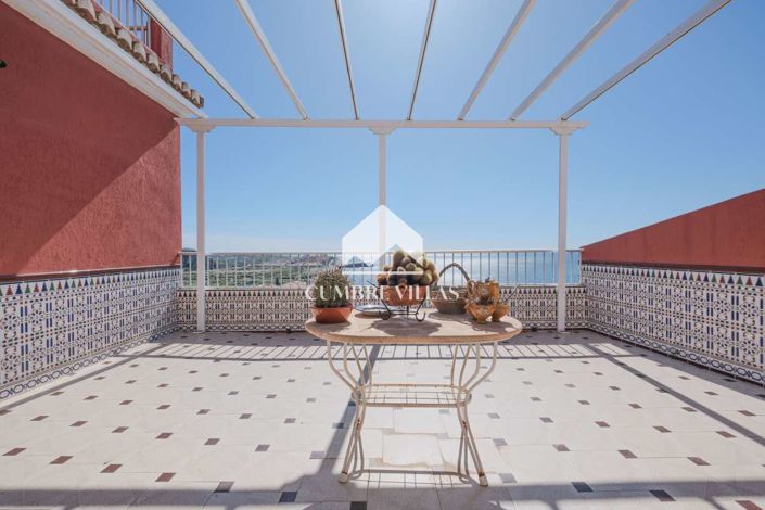 Image No.2-4 Bed Villa for sale