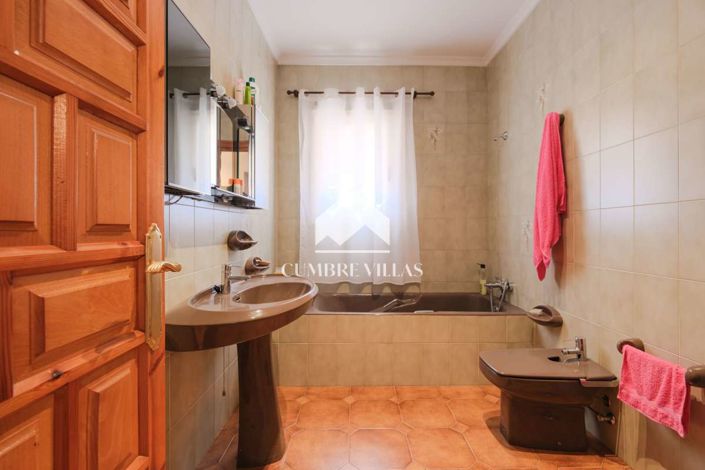 Image No.23-4 Bed Villa for sale