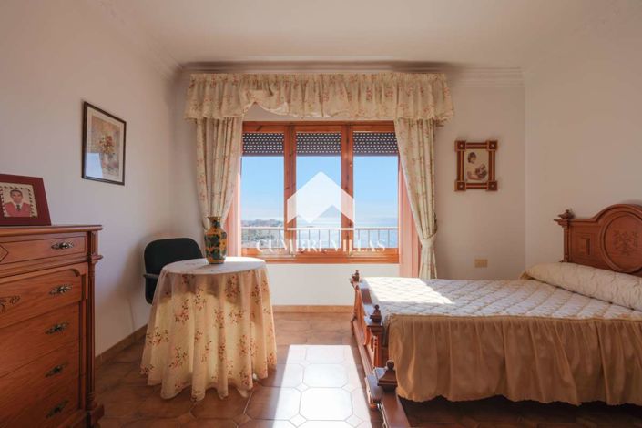 Image No.30-4 Bed Villa for sale