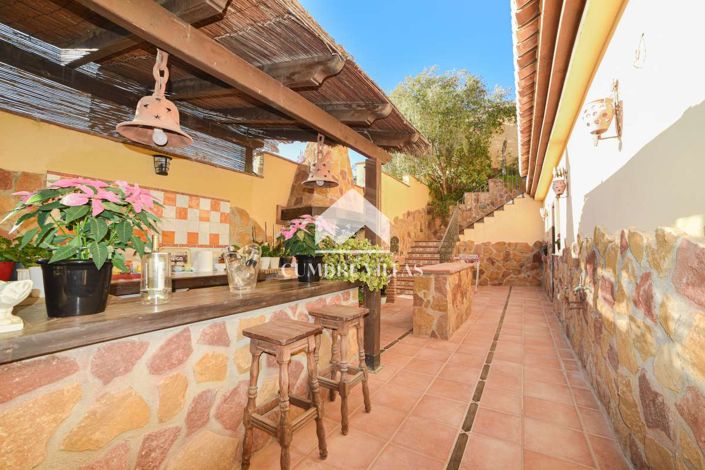 Image No.17-6 Bed Villa for sale