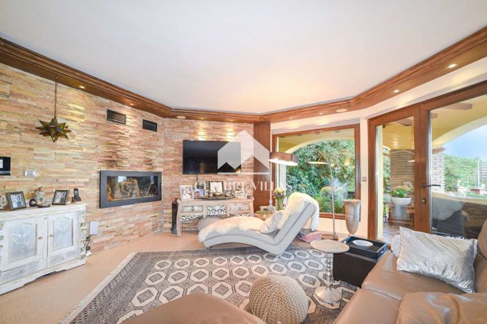 Image No.24-6 Bed Villa for sale