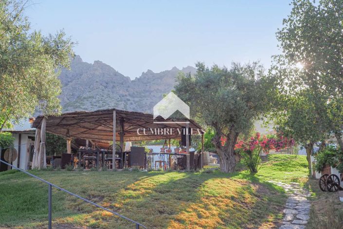 Image No.50-14 Bed Country House for sale