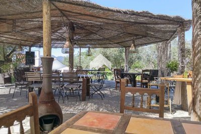 20221025220432000000restaurante-jardin-4