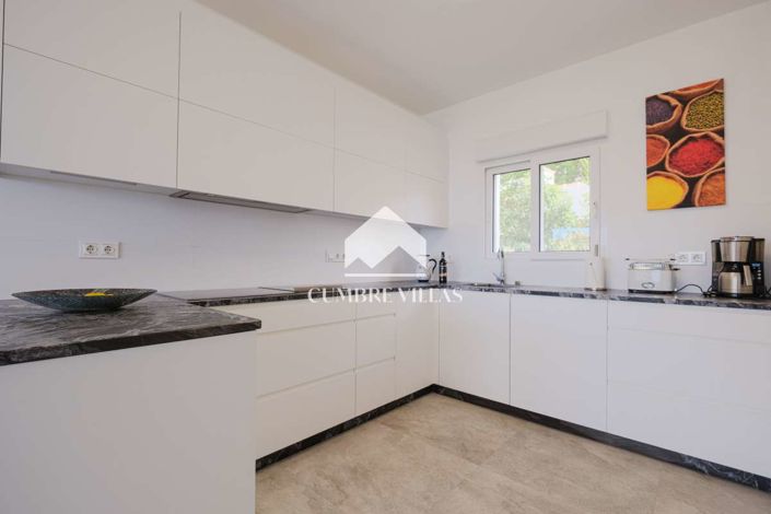 Image No.17-4 Bed Villa for sale