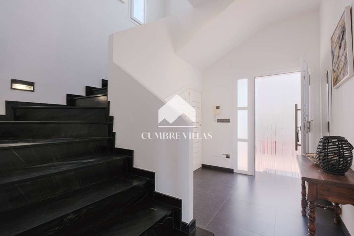 Image No.28-4 Bed Villa for sale