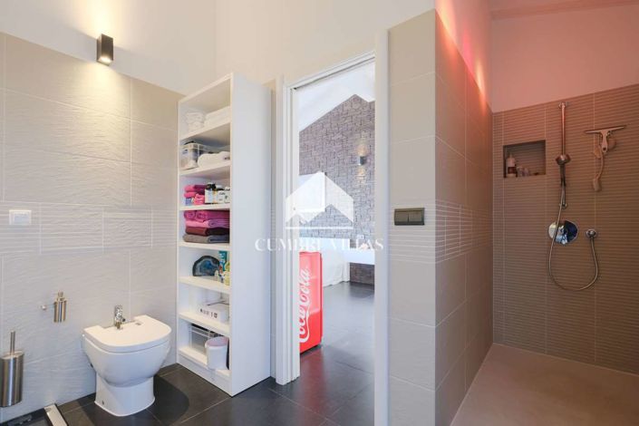 Image No.33-4 Bed Villa for sale