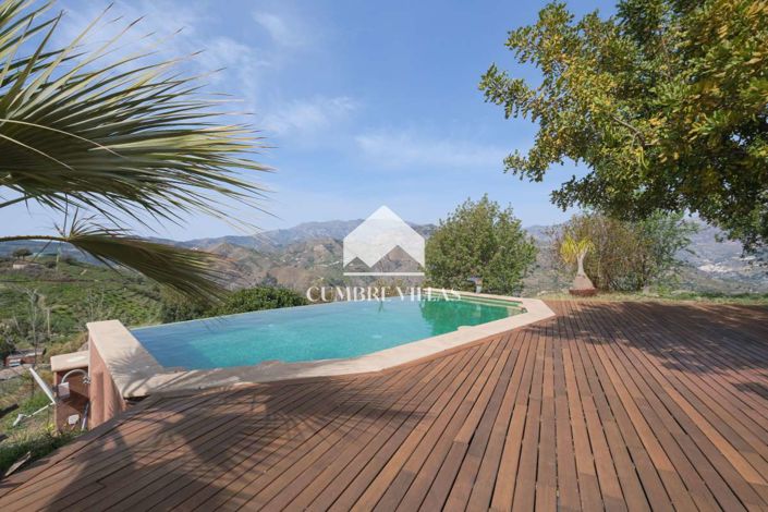 Image No.3-Maison de campagne de 6 chambres à vendre à Itrabo