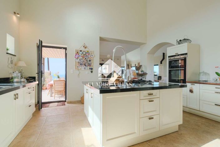 Image No.32-Maison de campagne de 6 chambres à vendre à Itrabo