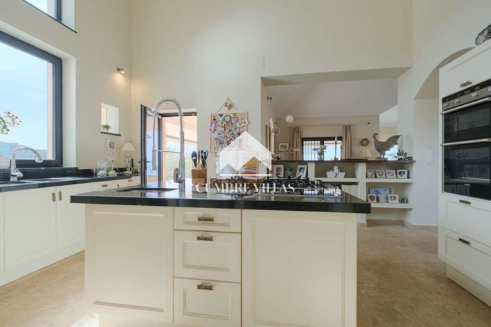 Image No.34-Maison de campagne de 6 chambres à vendre à Itrabo