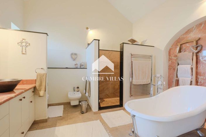 Image No.47-Maison de campagne de 6 chambres à vendre à Itrabo