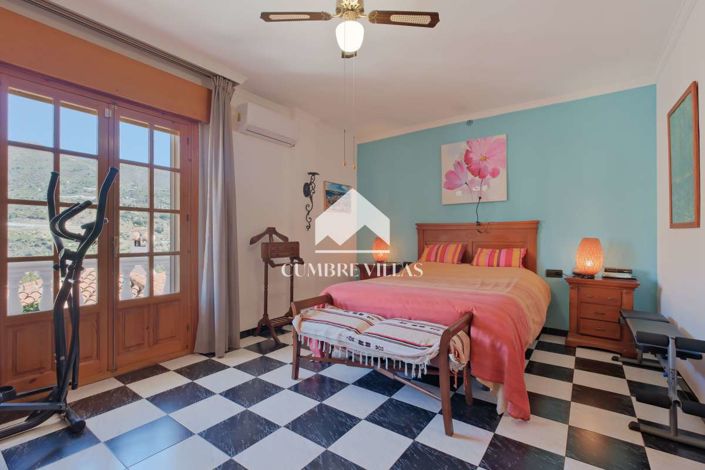 Image No.32-Maison de campagne de 5 chambres à vendre à Itrabo