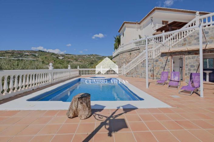 Image No.46-Maison de campagne de 5 chambres à vendre à Itrabo