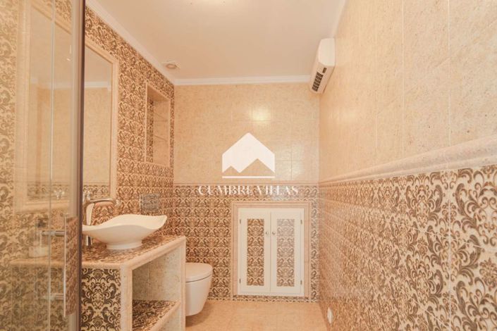 Image No.20-4 Bed Villa for sale