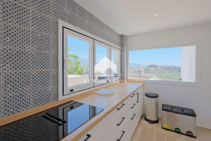 Image No.21-4 Bed Villa for sale