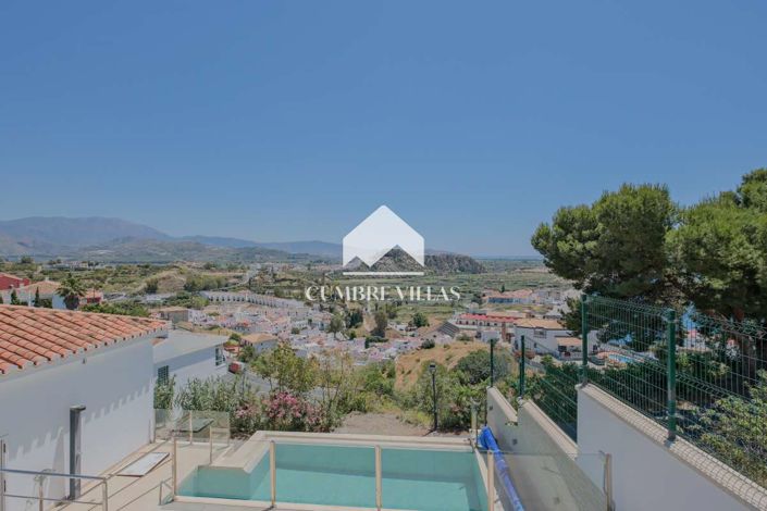 Image No.42-4 Bed Villa for sale