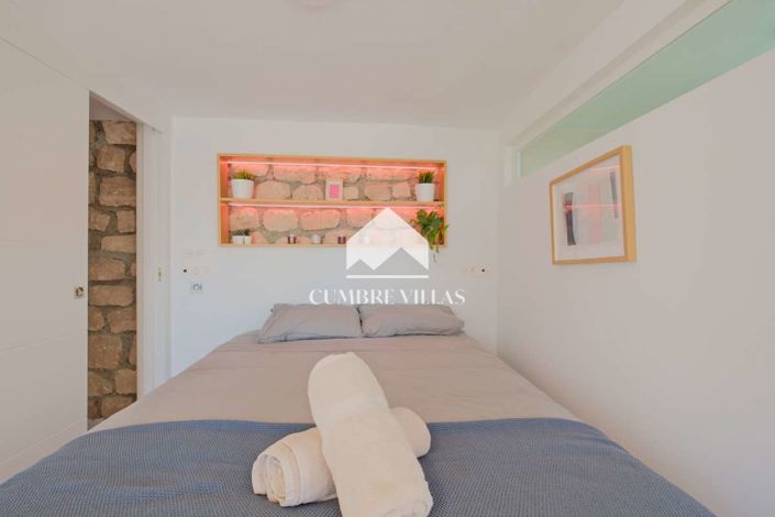 Image No.57-4 Bed Villa for sale