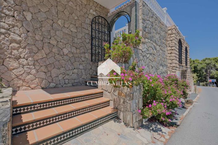 Image No.8-4 Bed Villa for sale