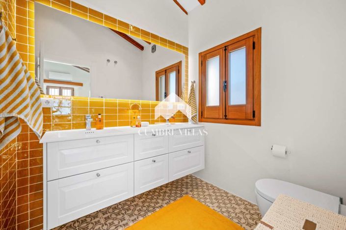 Image No.19-5 Bed Villa for sale