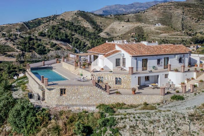 Image No.50-5 Bed Villa for sale