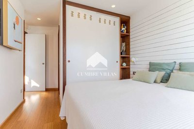 20250225151906000000dsa3513-hdr