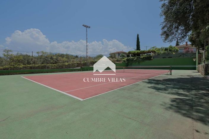 Image No.3-7 Bed Villa for sale