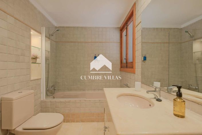 Image No.30-7 Bed Villa for sale