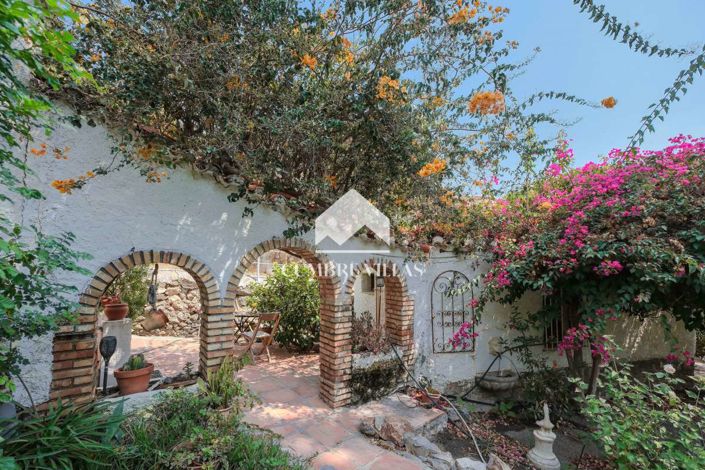 Image No.10-3 Bed Villa for sale