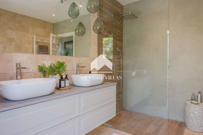 Image No.40-4 Bed Villa for sale